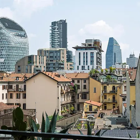 Apartamento Luminoso Bilocale In Porta Garibaldi