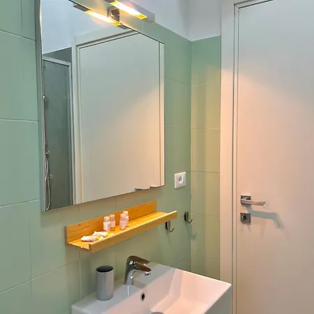 15 Minutes From The Duomo - New With Every Comfort アパート *