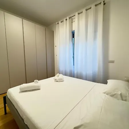 Sempione Chic Apartment, Citycenter, דירה מילאנו