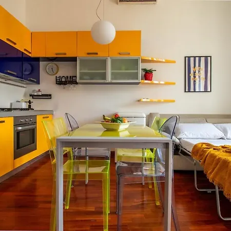 Station 5 Min - Double Bed Caiazzo 4 Guests Wifi 아파트 밀라노