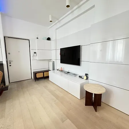 Sant'agostino Large & Elegant Apartment, 아파트 밀라노