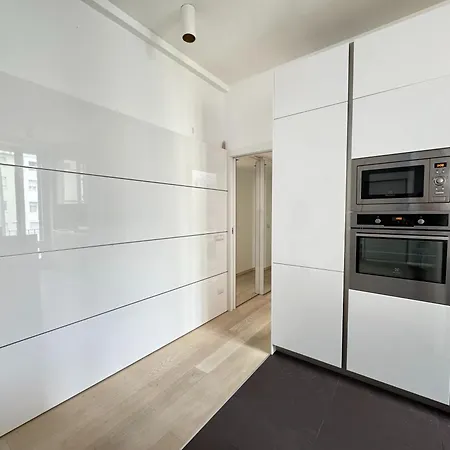 아파트 Sant'agostino Large & Elegant Apartment, 밀라노
