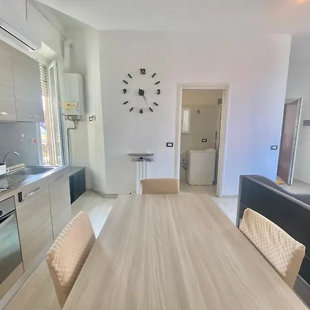 Modica Apartment Milan