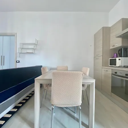 Apartment Modica Milan