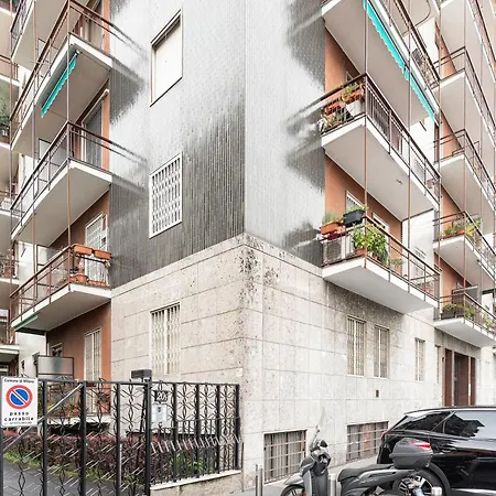 Guesthost - Mm3 Corvetto Bright Διαμέρισμα Μιλάνο