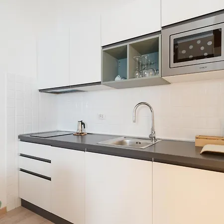 Appartement Guesthost - Bright Navigli