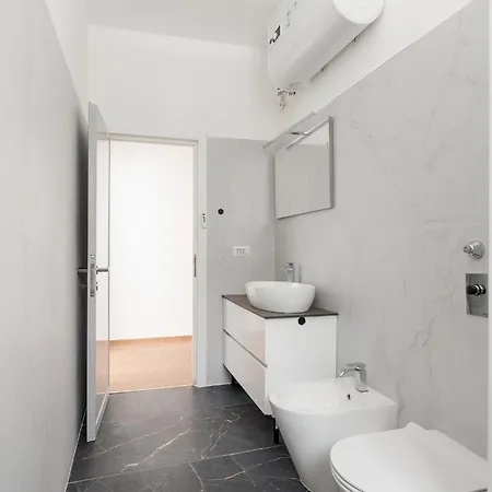 Apartament Guesthost - Bright & Comfy In Corvetto