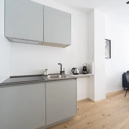 Enora Aapts By Sweett - Sirtori Appartement Milan