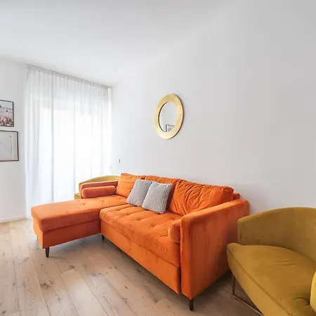 Enora Aapts By Sweett - Sirtori Appartement