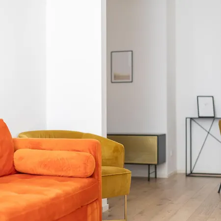 Enora Aapts By Sweett - Sirtori