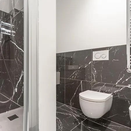 Enora Aapts By Sweett - Sirtori Appartement *