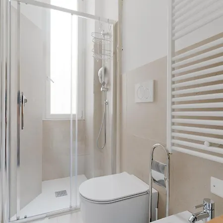 Guesthost - Ghisolfa Bright Apartment Milan