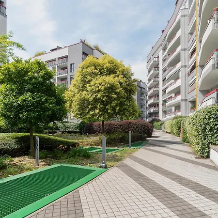 Guesthost - Bisceglie M1 Balcony Milano