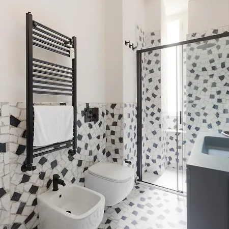 Guesthost - Piazza Ascoli Cosy Apartment Milan