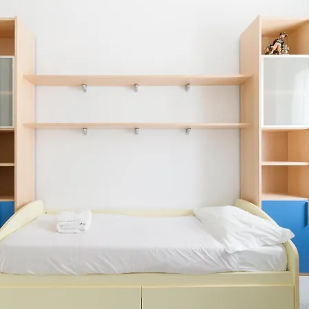 Apartment Guesthost - Piazza Abbiategrasso Chiesa Rossa Milan