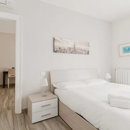 Guesthost - Cosy Porta Venezia & Buenos Aires!