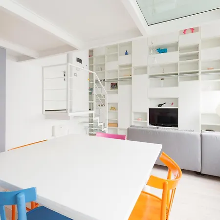 Guesthost - Cosy On 2 Levels! Milano