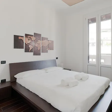 Guest Host Milano- Brenta M3 Balcony