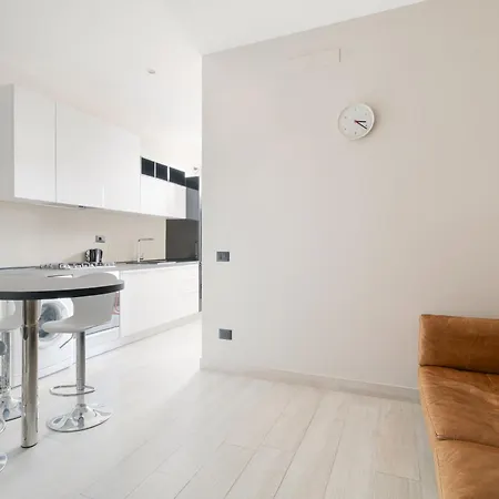 Guest Host - Parco Trotter Cosy *