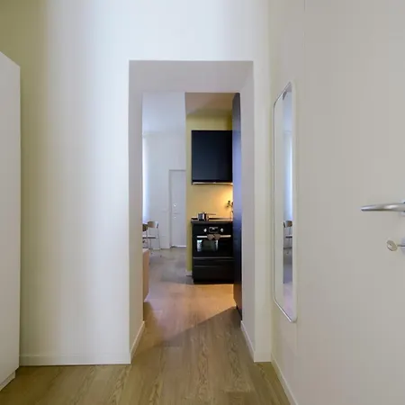 Guesthost - Cozy Flat X4 In Mm3 Porta Romana! * Milán