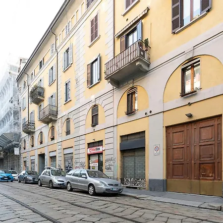 Apartment Guesthost - M2 Agostino Romantic Milan
