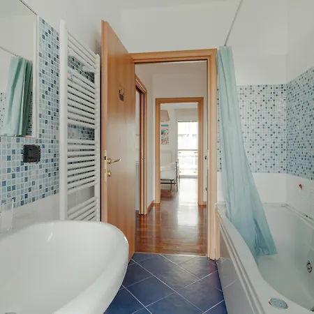 Guesthost - Precotto Mm1 - *