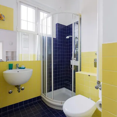 公寓 Guesthost - M1 Lima Roomy With Balconies 米兰