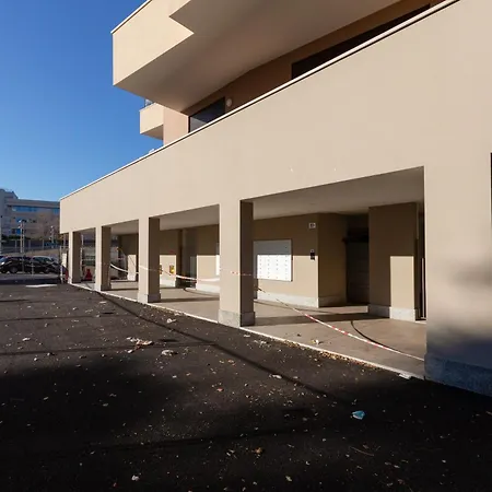 Apartment Guesthost - Milano-affori Balcony *
