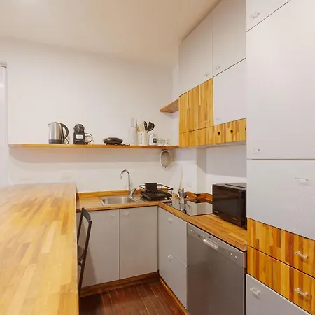 Guesthost - Modern And Cozy Near Amendola M1