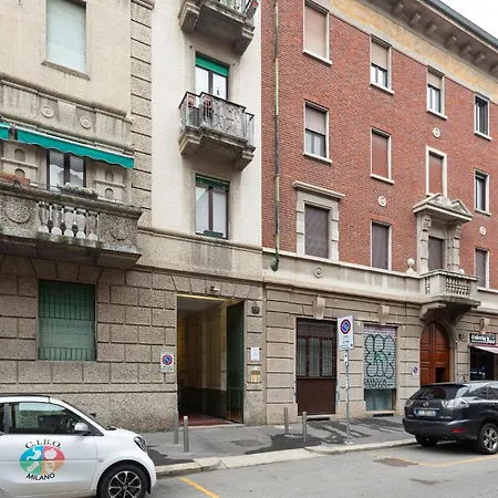 Apartmán Guesthost - Modern And Cozy Near Amendola M1 *