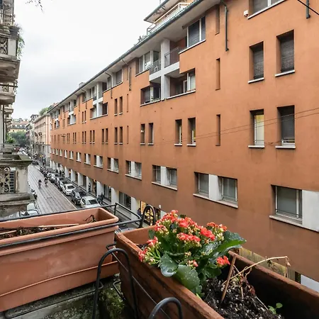Guesthost - Brera Escape! Exclusive Roomy Flat * Milán