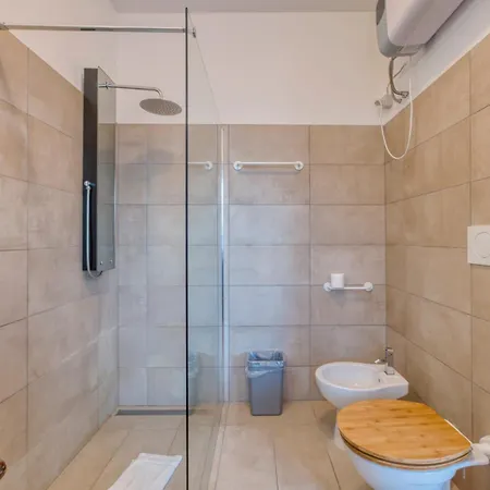 Lejlighed I-host - Pantigliate 11 *