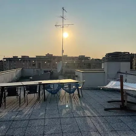 3 Bedrooms With Terrace Close To The Center