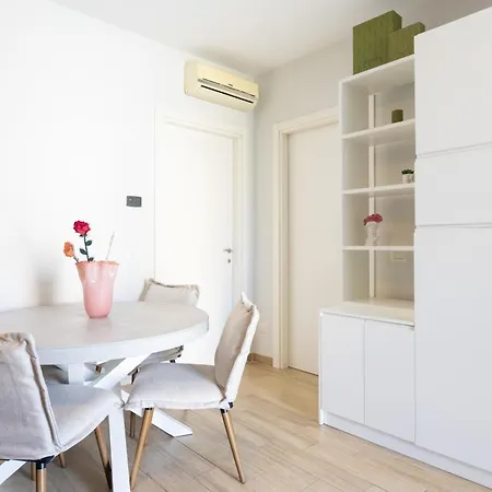 Maison Douce Dergano - 20 Min From Duomo Apartament