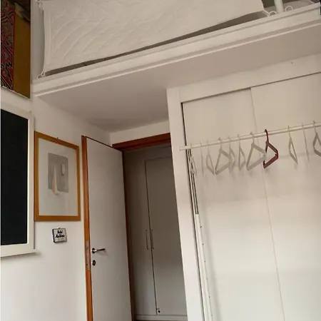 Accogliente Stanza Privata Con Bagno In Zona Duomo, *