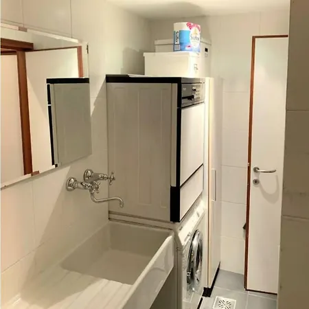 Séjour chez l'habitant Accogliente Stanza Privata Con Bagno In Zona Duomo, Milan