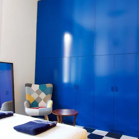 Apartment Bocconi Color