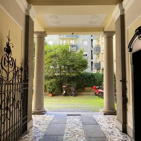 Apartment Bocconi Color Mailand