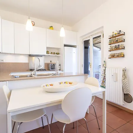 شقة Bianca Di Savoia Terrace View By Interhome