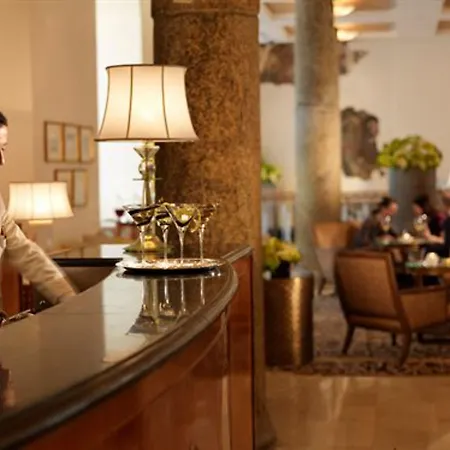 Four Seasons Hotel