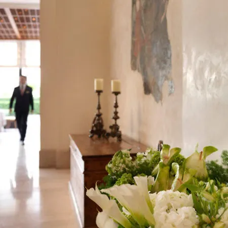 Hotel Four Seasons 5*