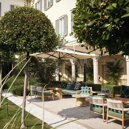 Four Seasons Hotel 5*