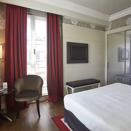 Hotel Sina De La Mediolan