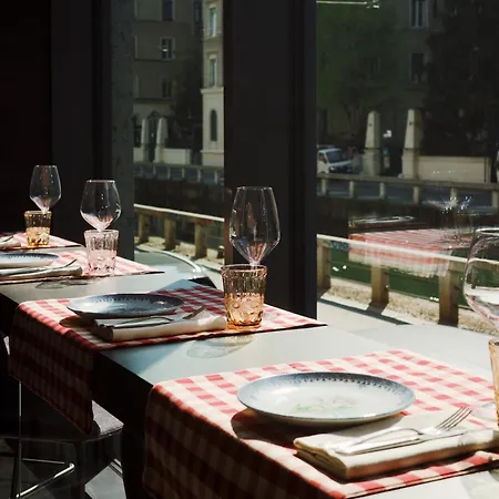 21 House Of Stories Navigli 4*