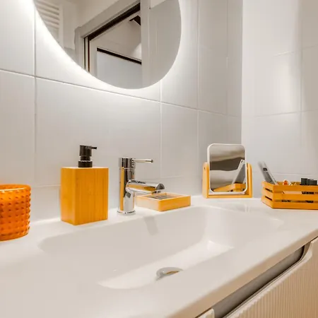 Naviglio - Eleganza E Relax A 2 Min Dalla M4 E Dai Navigli Appartement