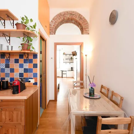 Naviglio Grande Zona Tortona דירה מילאנו