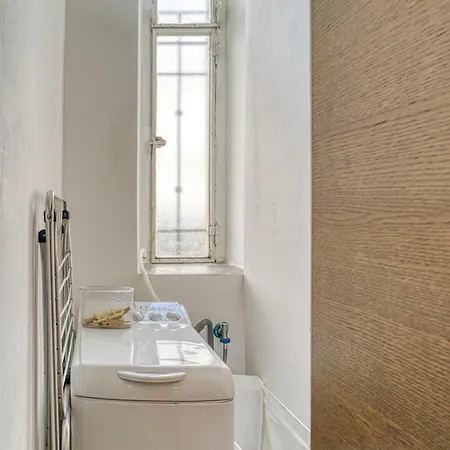 Daire Loft Maderno - Elegant Space 20 Mins From Duomo With One Bedroom For 4 People