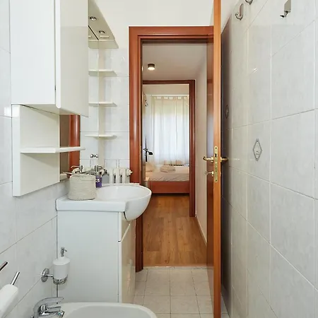 Family Friendly & Spacious W Balcony Metro Appartamento *
