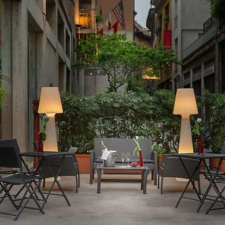 阿里斯顿酒店 酒店