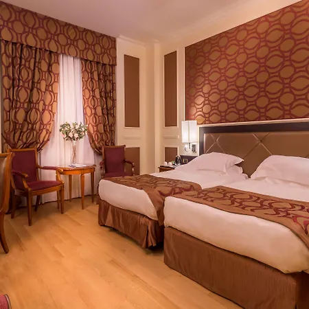 Отель Grand Visconti Palace 4*